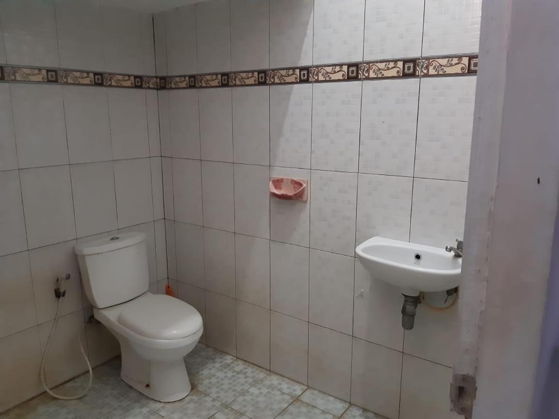 Oyo 1653 Fajar Residence Pekanbaru Camera foto